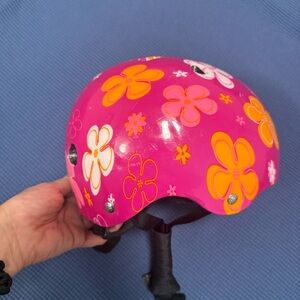 Gently used Nutcase helmet size XXS